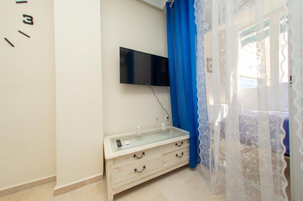 Студия На Белоснежном Пляже Los Locos Torrevieja Dış mekan fotoğraf